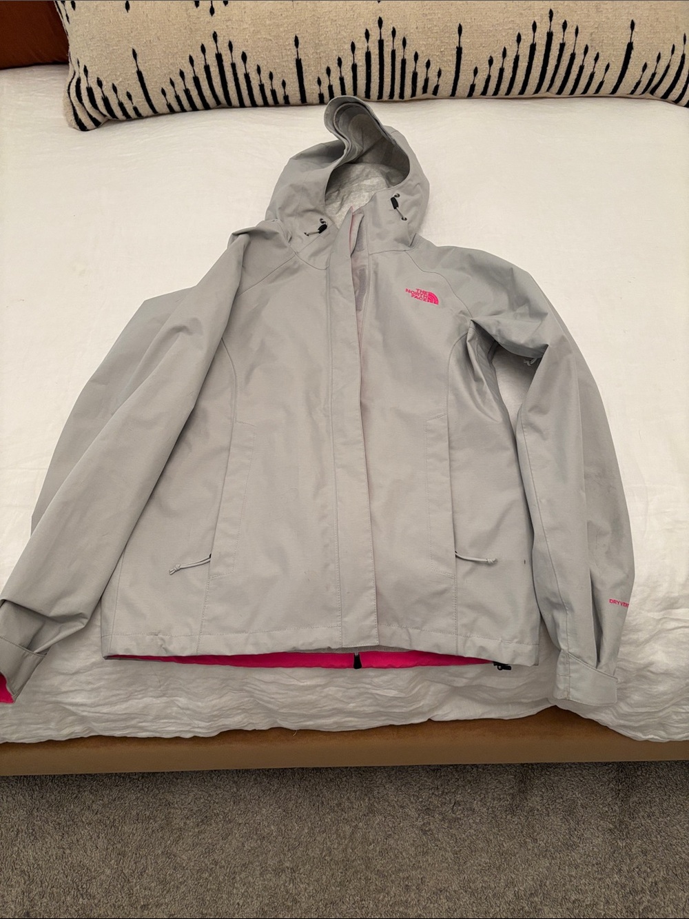 The North Face Women’s Light Gray Ski Jacket with Pink Accents